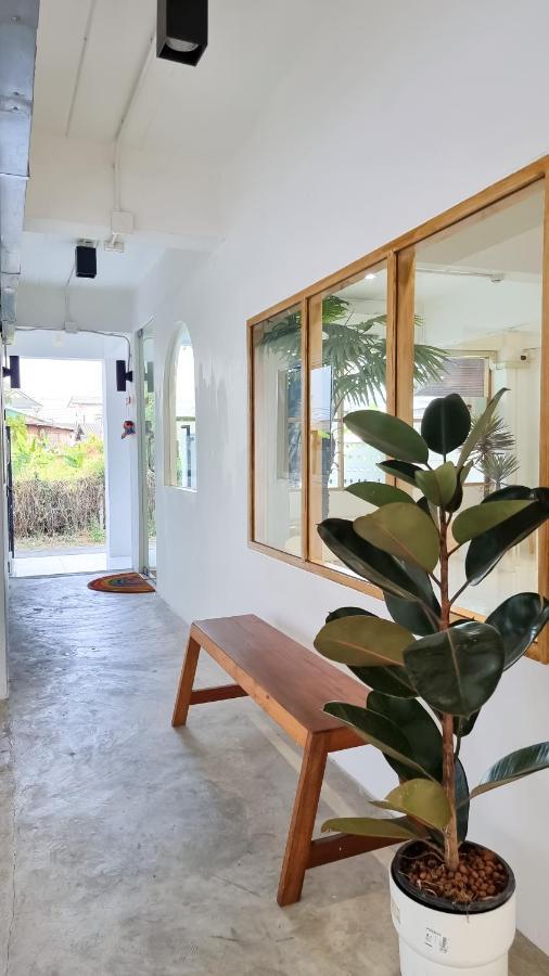 The Zai Apartment Ban Krathum Lom Extérieur photo